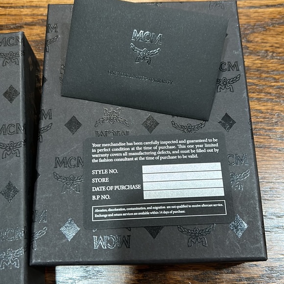 MCM Accessory Box - Picture 5 of 12